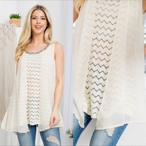 NWT, M, Ryu, cream colored chevron blouse